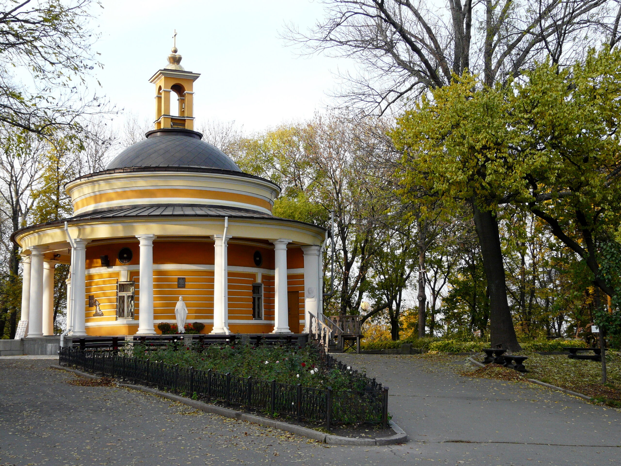 National mausoleum of Ukraine - Askold's Grave