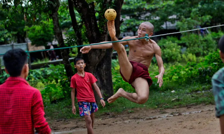National sports of Myanmar (Burma) - Chinlone