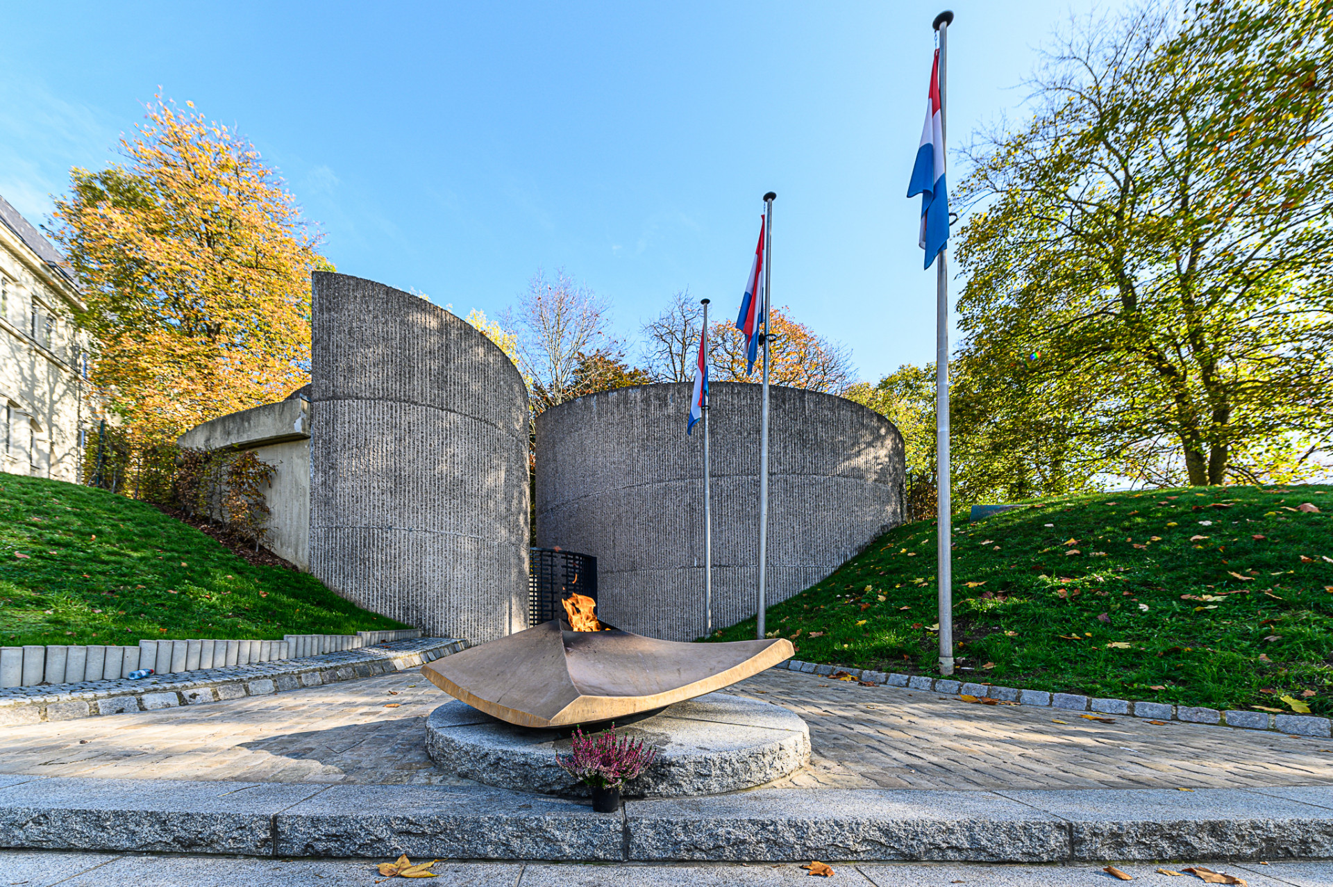 National monument of Luxembourg - Monument National de la Solidarité Luxembourgeoise