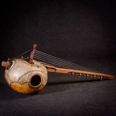 National instrument of Guinea - Ngoni, a distant relative of the banjo, and the balafon.