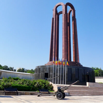 National mausoleum of Romania - Tomb of the Unknown Soldier