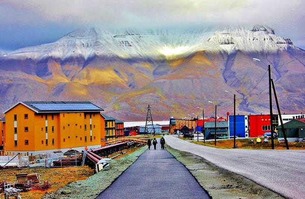 Longyearbyen: Capital city of Svalbard